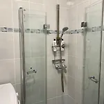 アパート Sunny 2-bedroom In Parque Santiago Ii