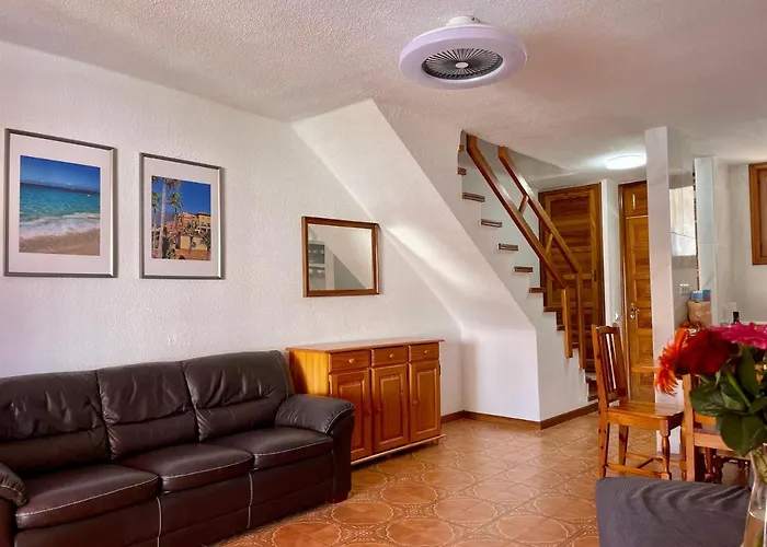 Sunny 2-bedroom In Parque Santiago Ii Apartament *