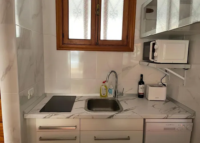 Sunny 2-bedroom In Parque Santiago Ii Apartament Playa de las Americas (Tenerife)