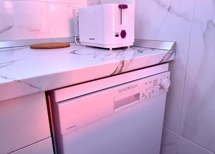 Sunny 2-bedroom In Parque Santiago Ii