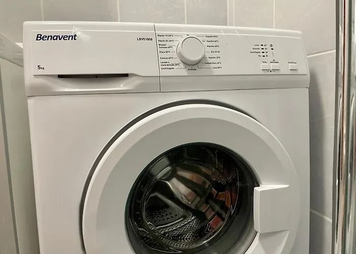 Sunny 2-bedroom In Parque Santiago Ii *