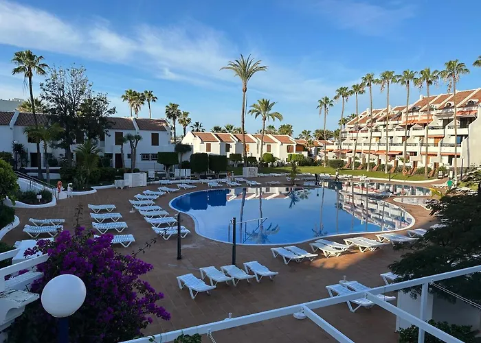 Sunny 2-bedroom In Parque Santiago Ii Apartament