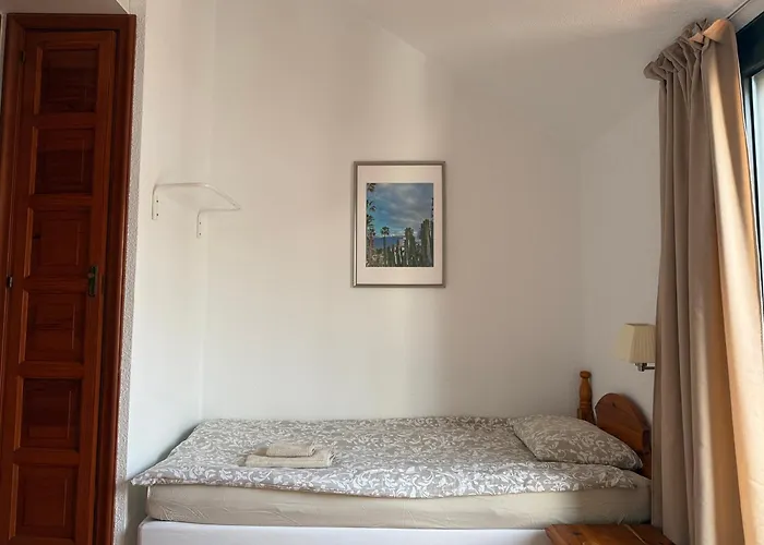 Sunny 2-bedroom In Parque Santiago Ii Apartament *