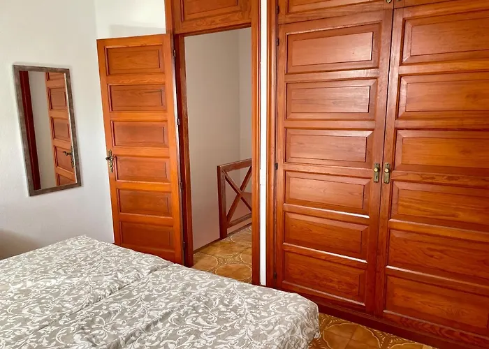 Sunny 2-bedroom In Parque Santiago Ii Apartmán *