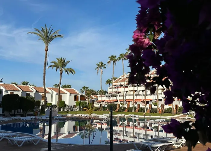 Sunny 2-bedroom In Parque Santiago Ii *