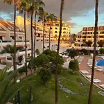 Sunny 2-bedroom In Parque Santiago Ii Apartman Playa de las Américas
